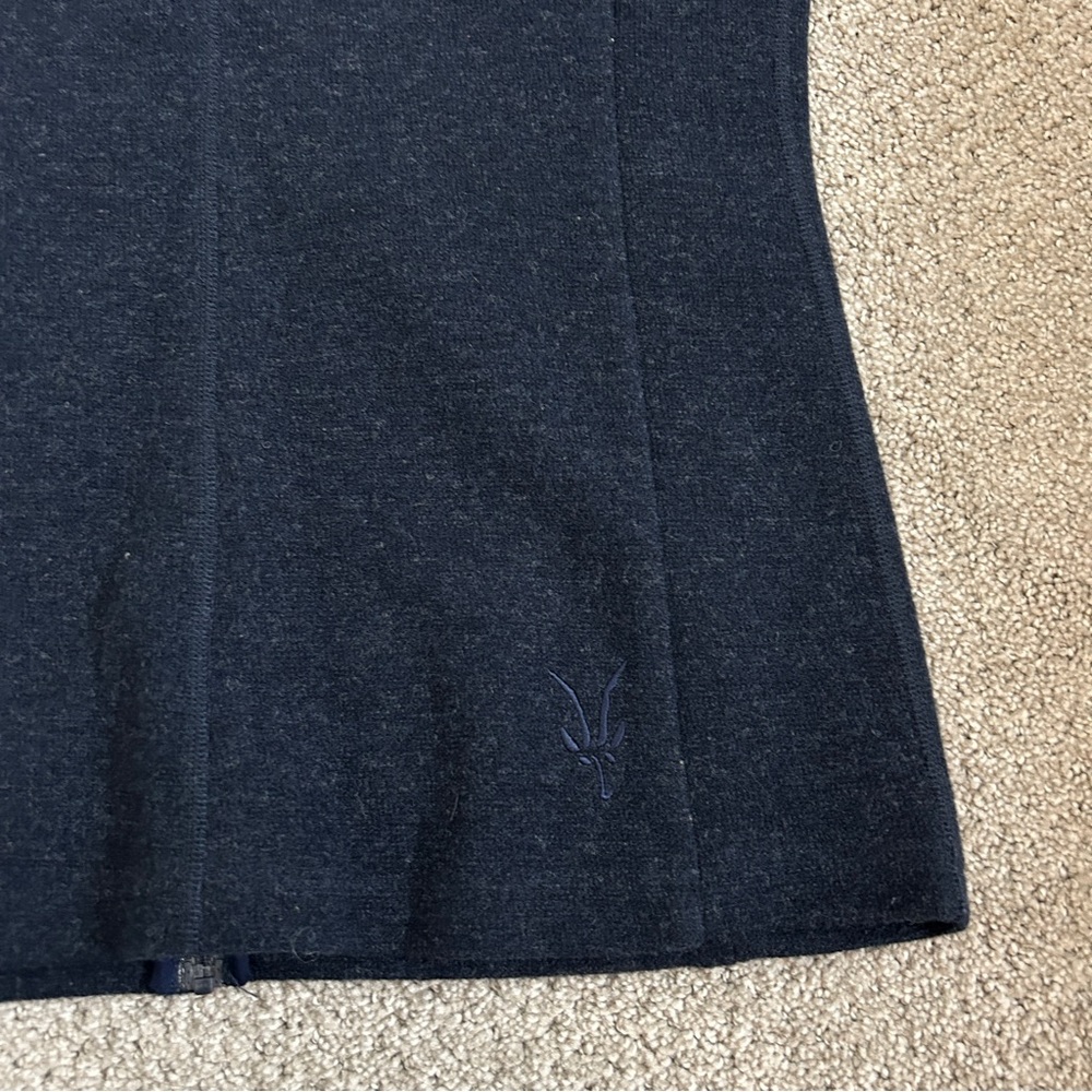 Women’s Ibex Merino Wool Vest - Picture 6 of 9